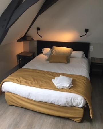 Hotel Le Relais Saint-Quentin-les-Anges Zewnętrze zdjęcie